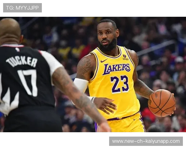 湖人队迎难而上，誓夺季后赛名额，湖人晋级季后赛