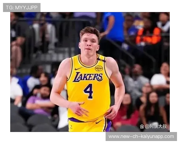 湖人队在关键战中取胜，士气高涨，湖人出战